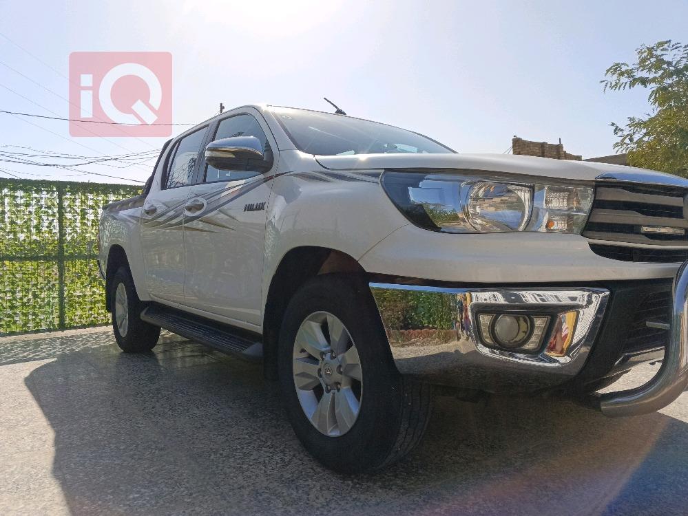 تويوتا هايلوكس